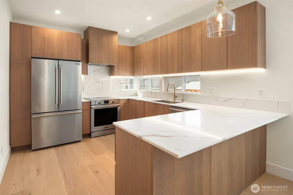2454 55th Avenue SW Seattle WA 98116