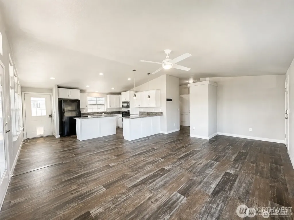 906 S C Street Moses Lake WA 98837