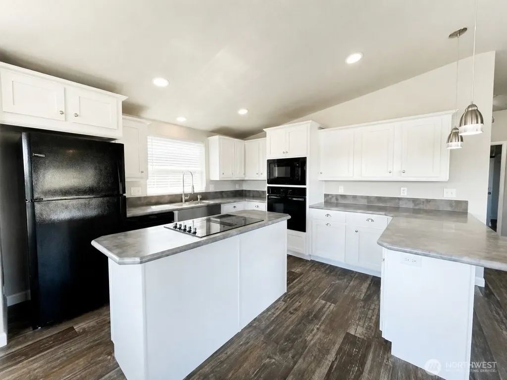 906 S C Street Moses Lake WA 98837