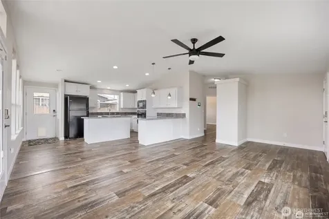 906 S C Street Moses Lake WA 98837