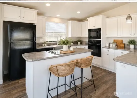 906 S C Street Moses Lake WA 98837