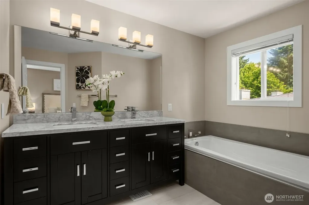 104 9th Lane Kirkland WA 98033