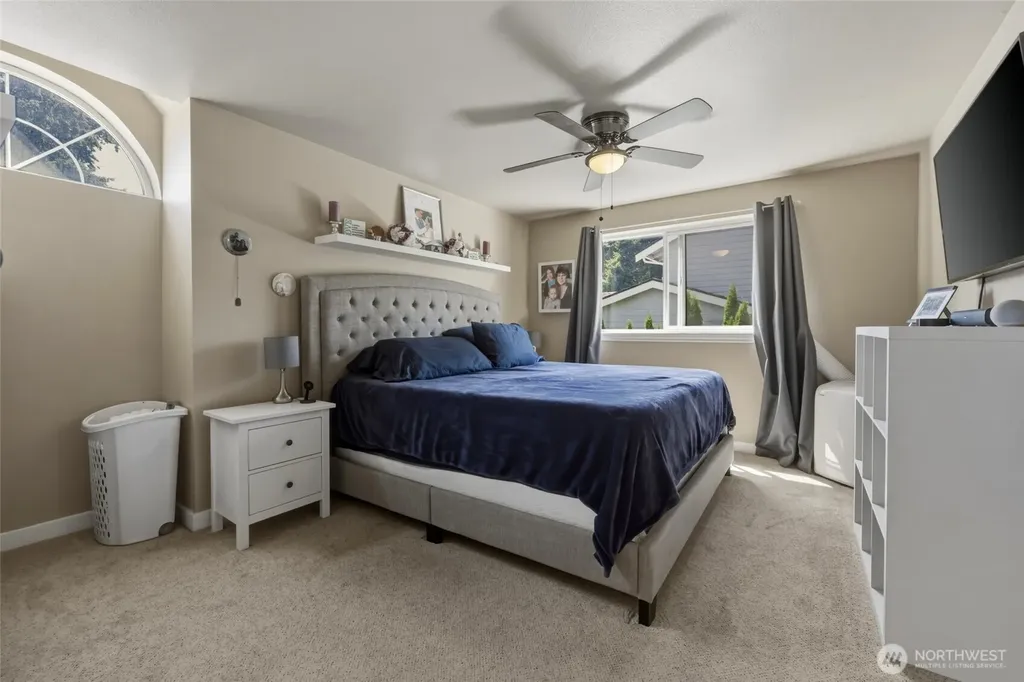 37217 17th Avenue S Federal Way WA 98003
