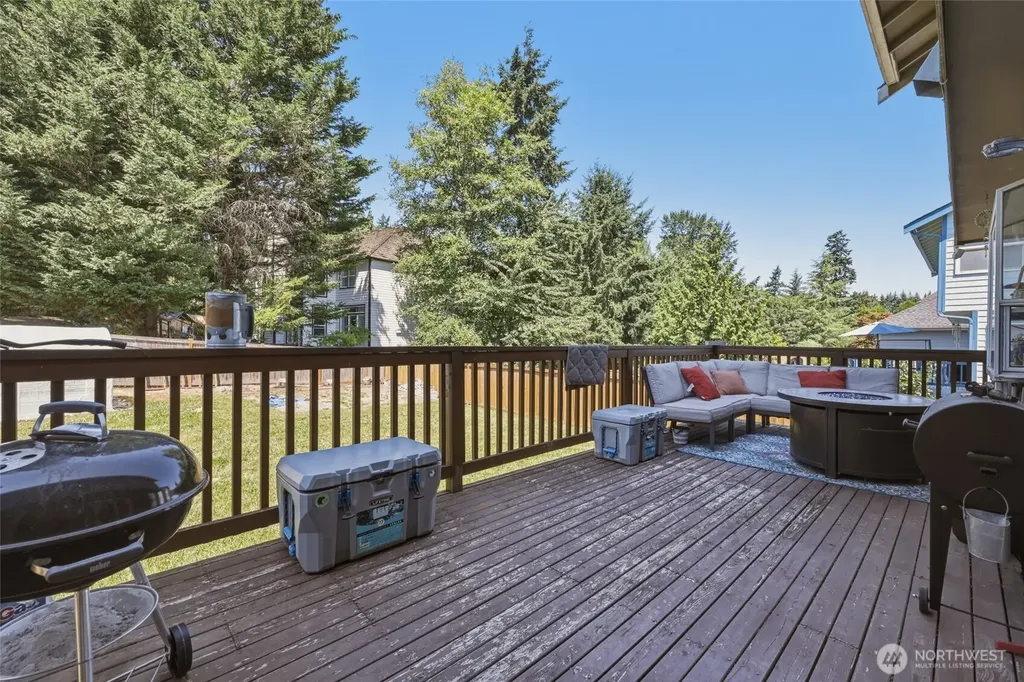 37217 17th Avenue S Federal Way WA 98003