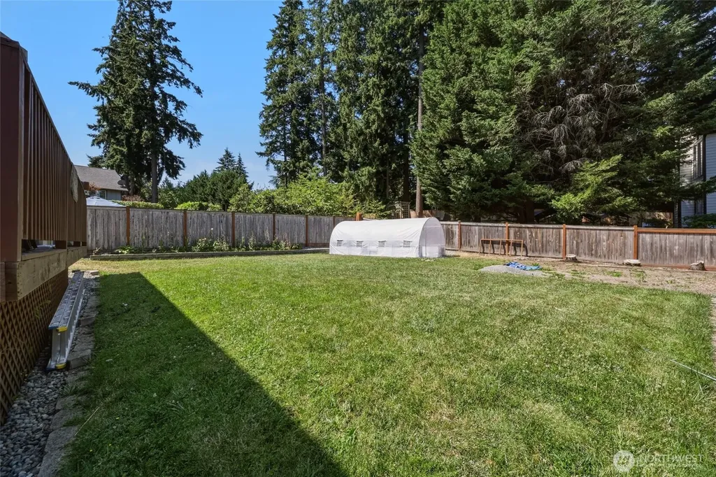 37217 17th Avenue S Federal Way WA 98003