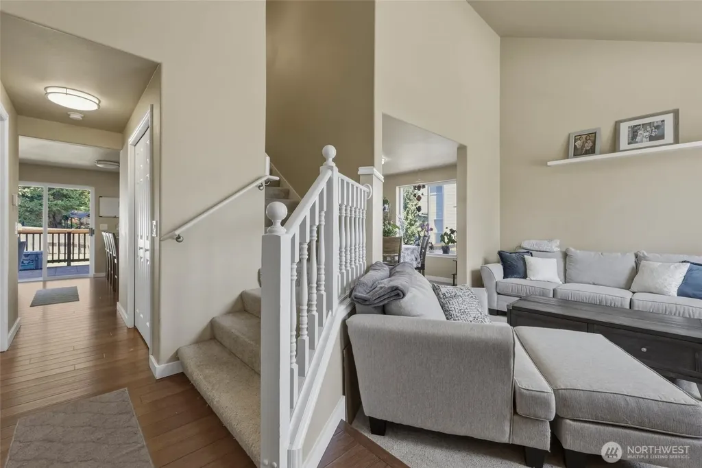37217 17th Avenue S Federal Way WA 98003
