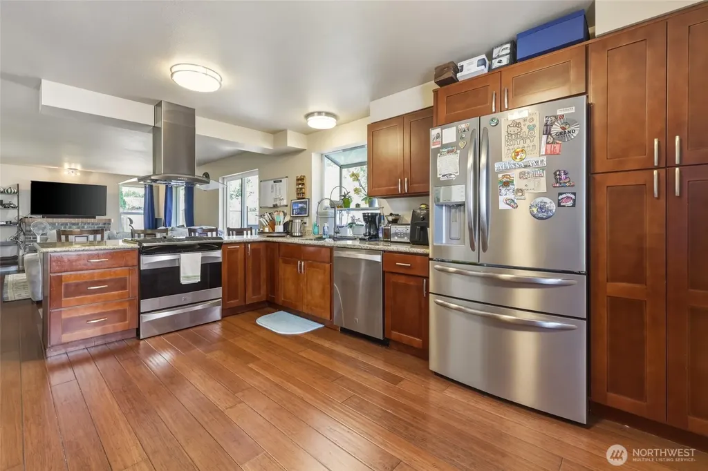 37217 17th Avenue S Federal Way WA 98003