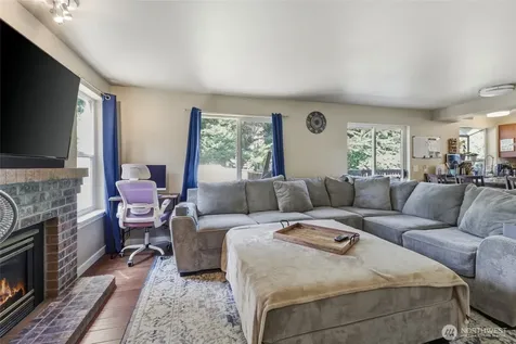 37217 17th Avenue S Federal Way WA 98003