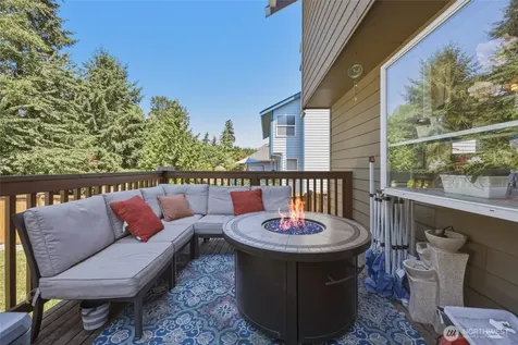 37217 17th Avenue S Federal Way WA 98003