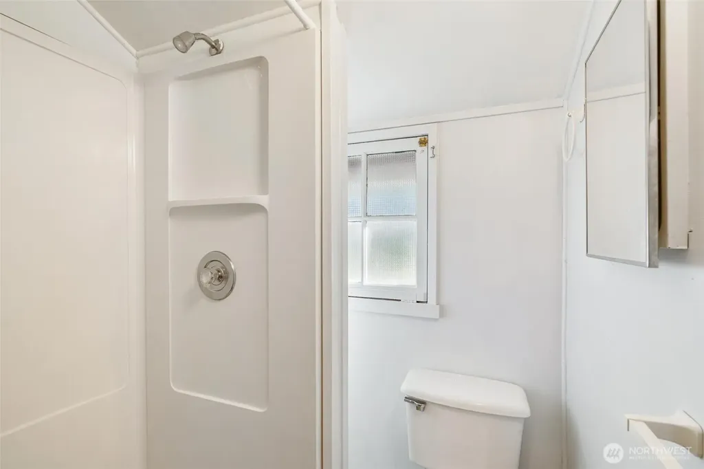 1847 Sr 105 Grayland WA 98547