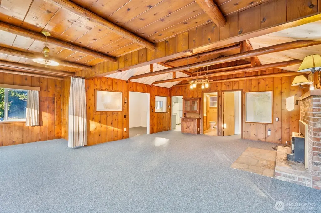 1847 Sr 105 Grayland WA 98547