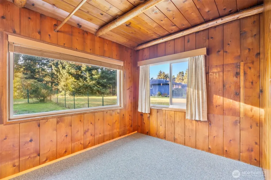 1847 Sr 105 Grayland WA 98547