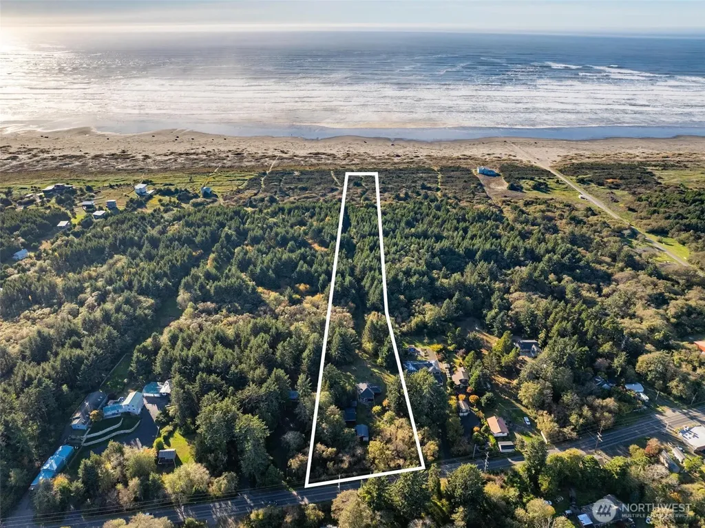 1847 Sr 105 Grayland WA 98547