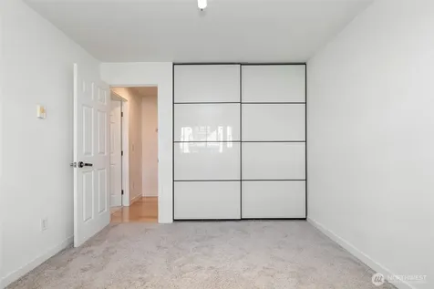 10129 Main Street Bellevue WA 98004