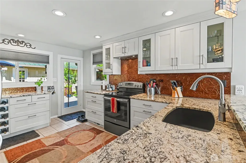 7324 Puget Beach Road NE Olympia WA 98516
