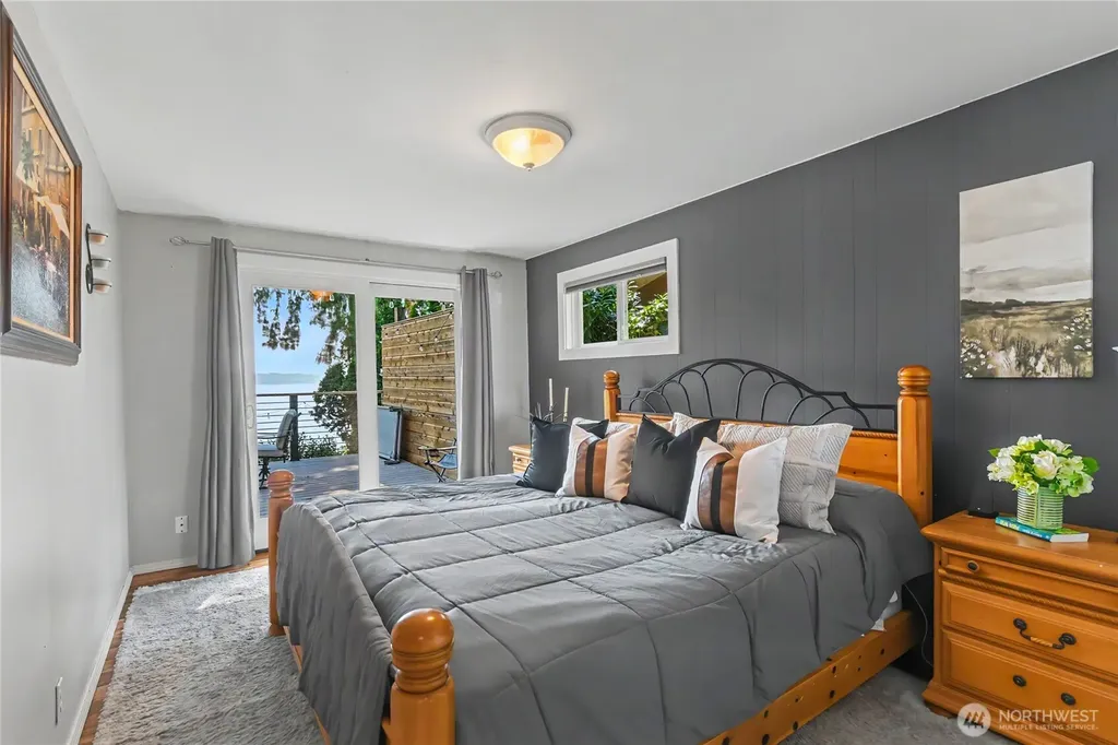 7324 Puget Beach Road NE Olympia WA 98516