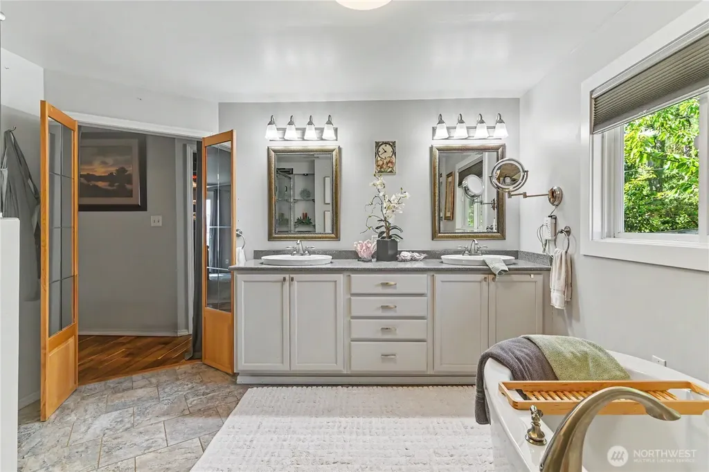 7324 Puget Beach Road NE Olympia WA 98516