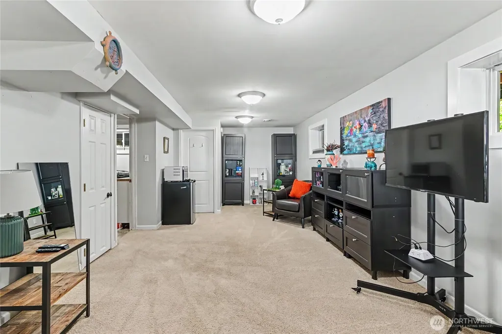 7324 Puget Beach Road NE Olympia WA 98516