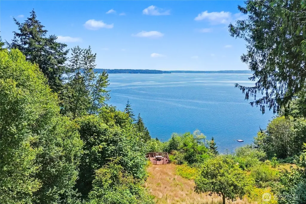 7324 Puget Beach Road NE Olympia WA 98516