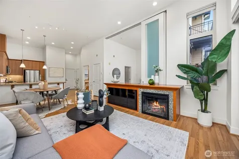 6801 Greenwood Avenue N Seattle WA 98103