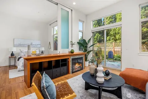 6801 Greenwood Avenue N Seattle WA 98103