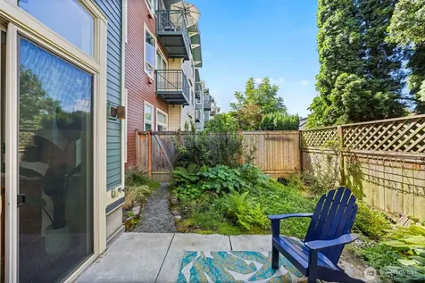 6801 Greenwood Avenue N Seattle WA 98103