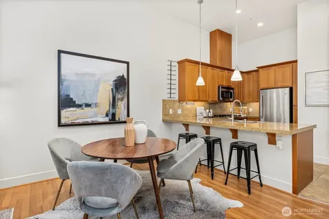 6801 Greenwood Avenue N Seattle WA 98103