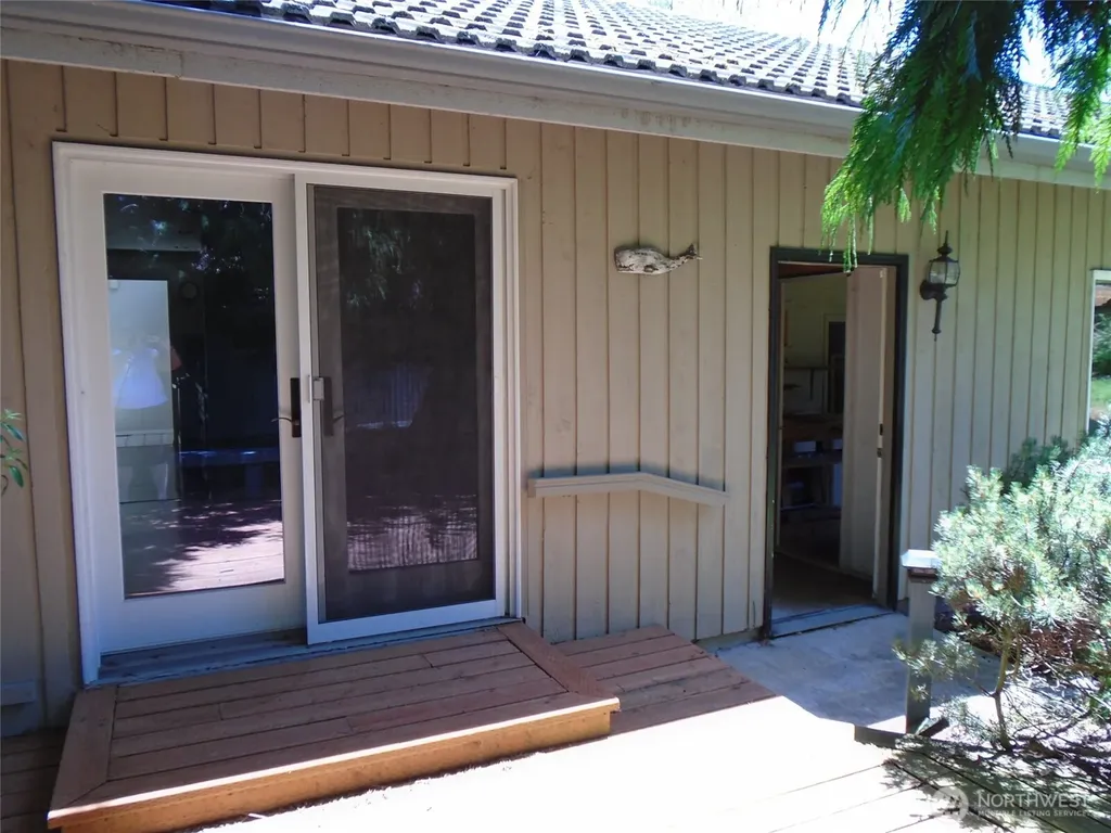 145 Emerald Drive Sequim WA 98382