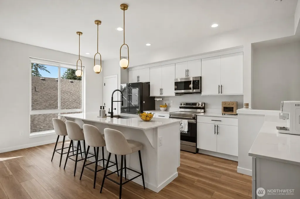 2527 Gibson Road Everett WA 98204