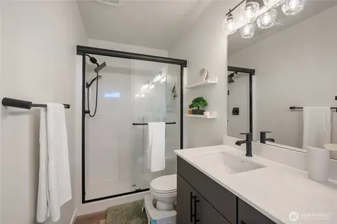 2527 Gibson Road Everett WA 98204