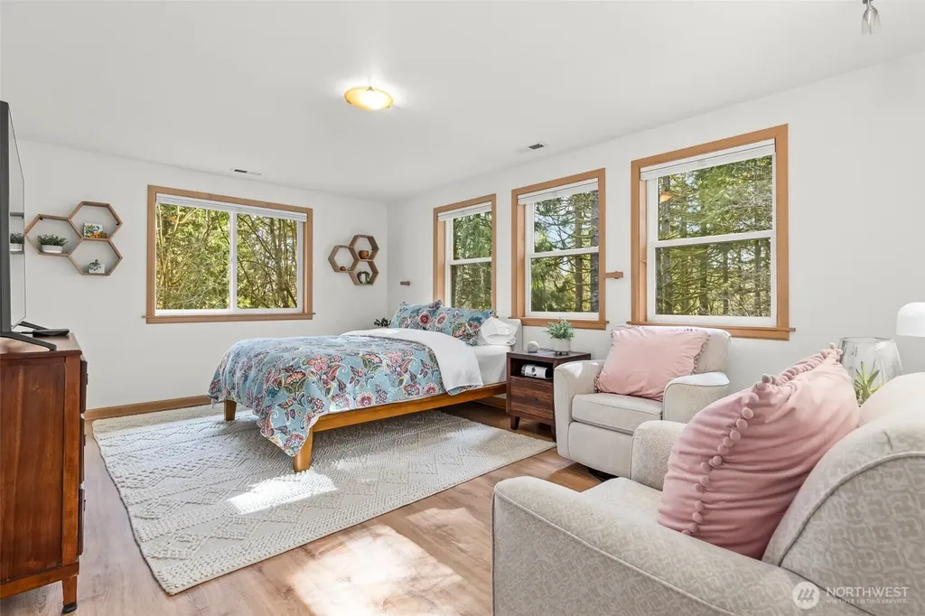 6116 Northill Loop SW Olympia WA 98512