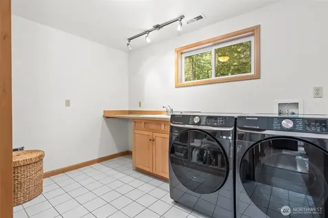 6116 Northill Loop SW Olympia WA 98512