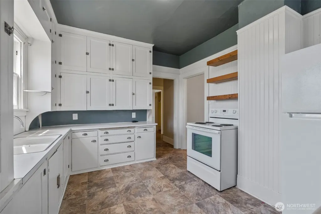 297 NE Washington Avenue Chehalis WA 98532
