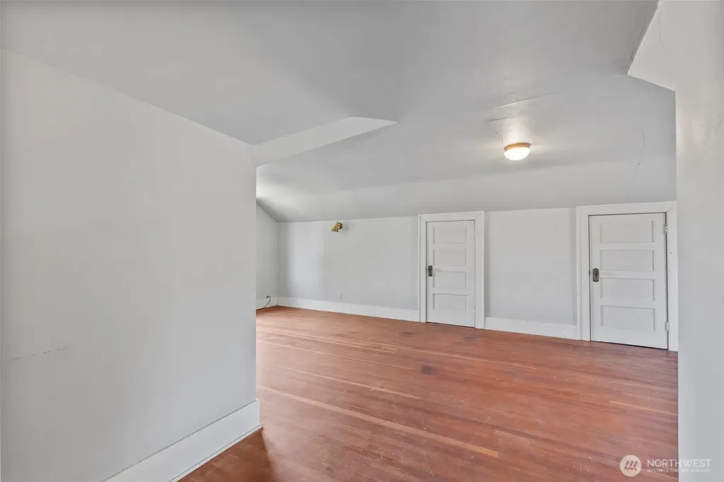 297 NE Washington Avenue Chehalis WA 98532