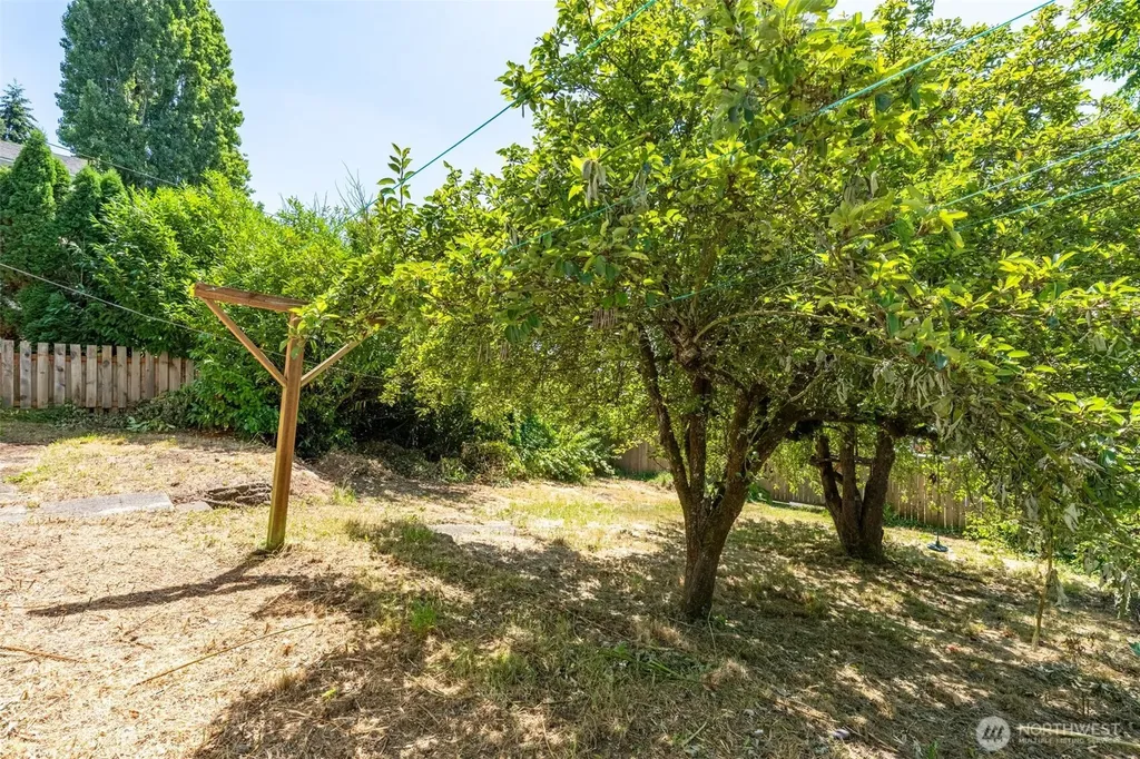 297 NE Washington Avenue Chehalis WA 98532