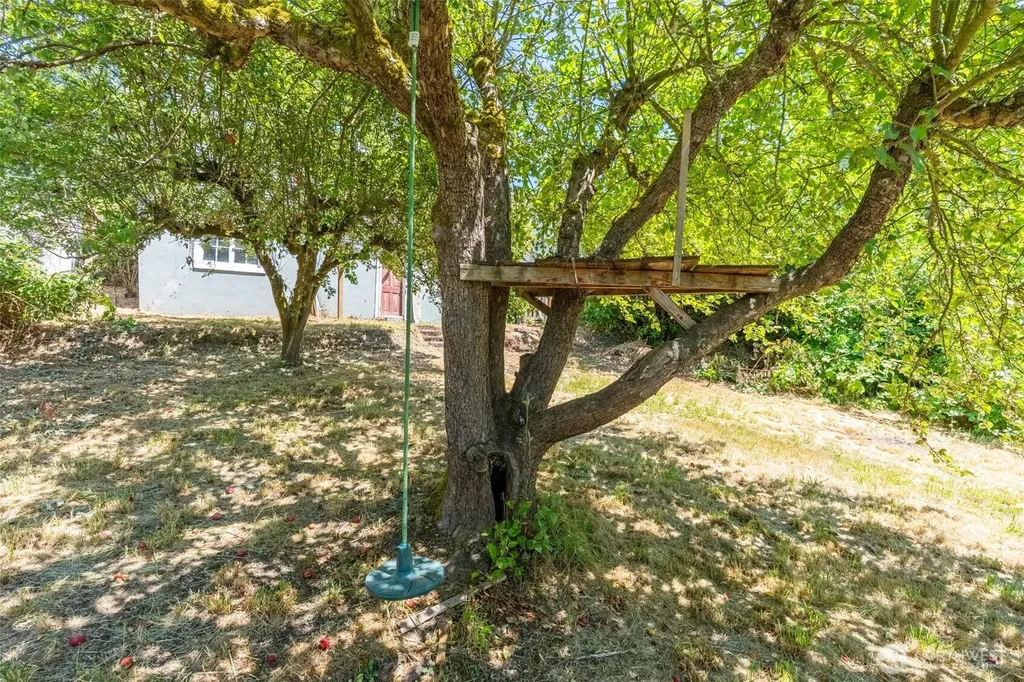 297 NE Washington Avenue Chehalis WA 98532