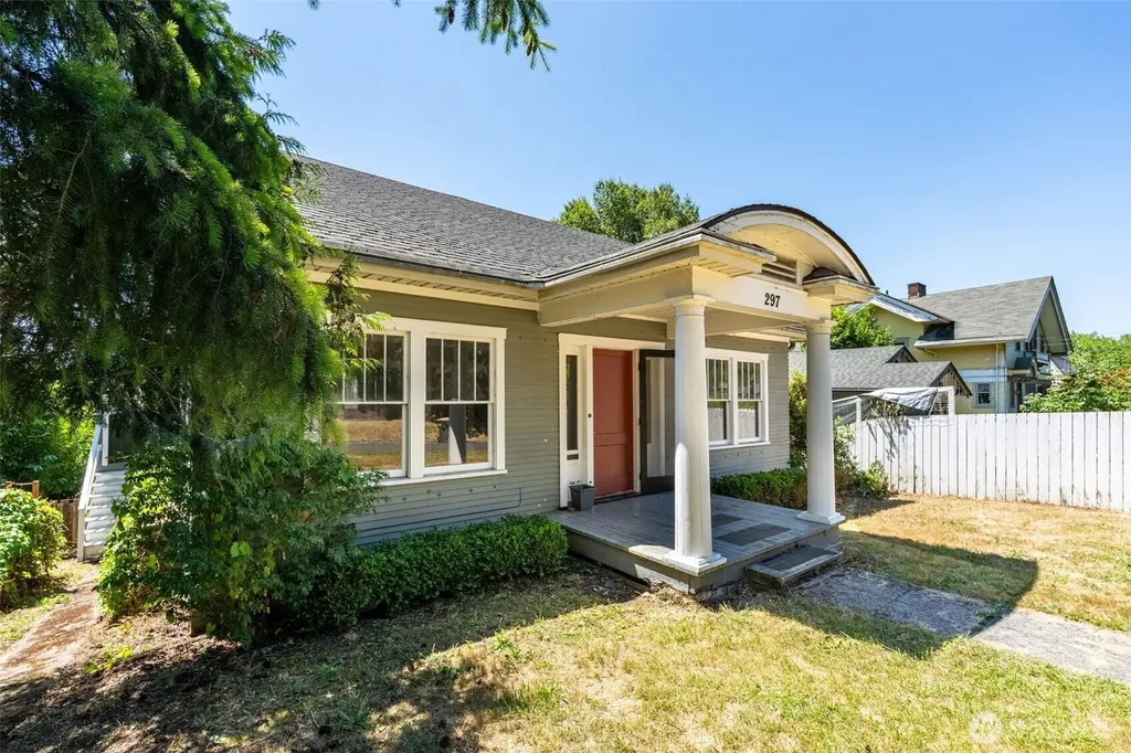297 NE Washington Avenue Chehalis WA 98532