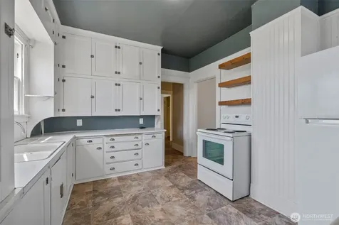 297 NE Washington Avenue Chehalis WA 98532