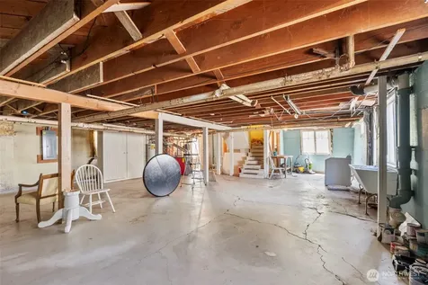 297 NE Washington Avenue Chehalis WA 98532
