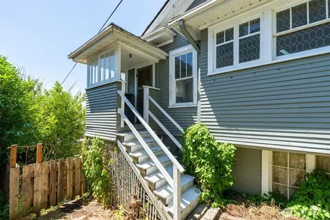 297 NE Washington Avenue Chehalis WA 98532