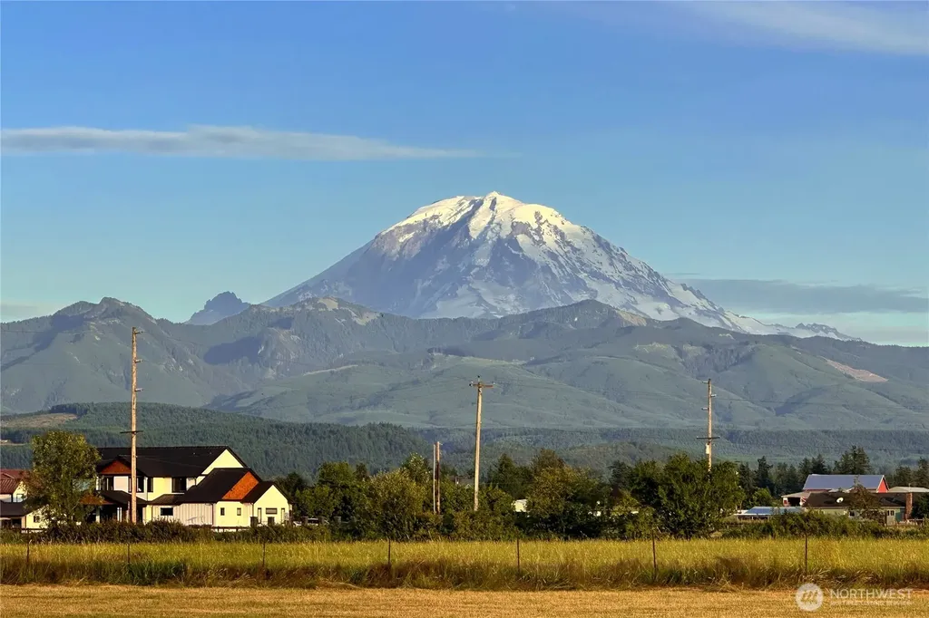 212 SE 448th Street Enumclaw WA 98022