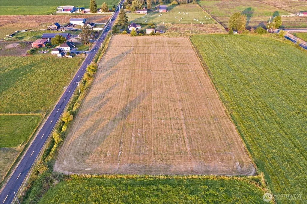 212 SE 448th Street Enumclaw WA 98022