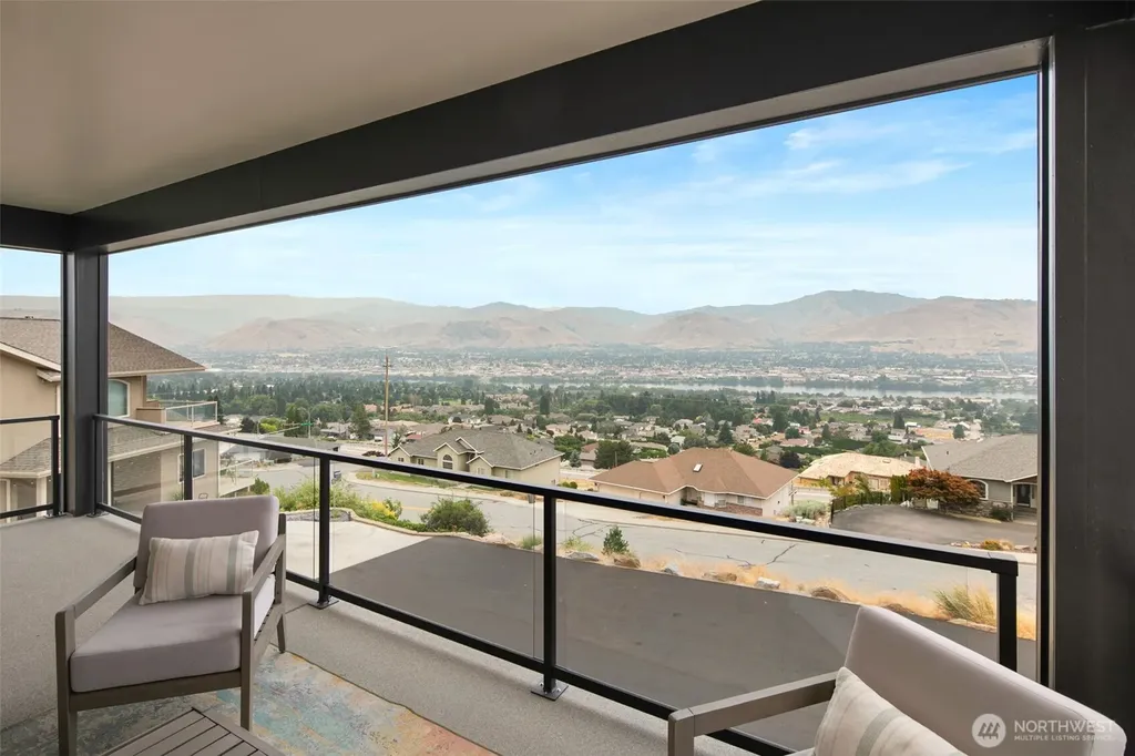 481 Lower Daniels Drive East Wenatchee WA 98802