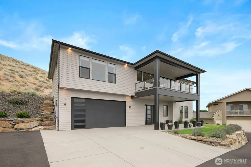 481 Lower Daniels Drive East Wenatchee WA 98802