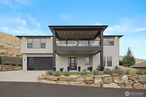 481 Lower Daniels Drive East Wenatchee WA 98802