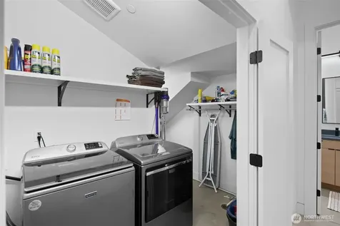 481 Lower Daniels Drive East Wenatchee WA 98802