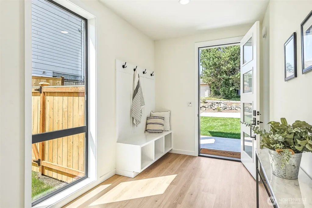 3626 191st Place SW Lynnwood WA 98036