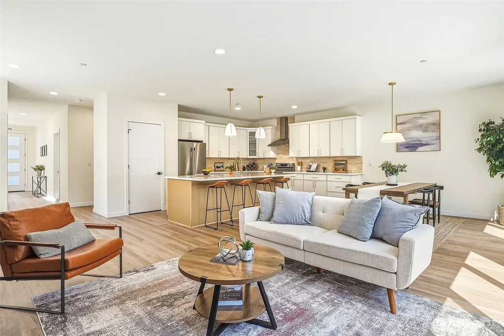 3626 191st Place SW Lynnwood WA 98036