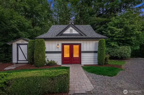 33513 NE 122nd Street Carnation WA 98014
