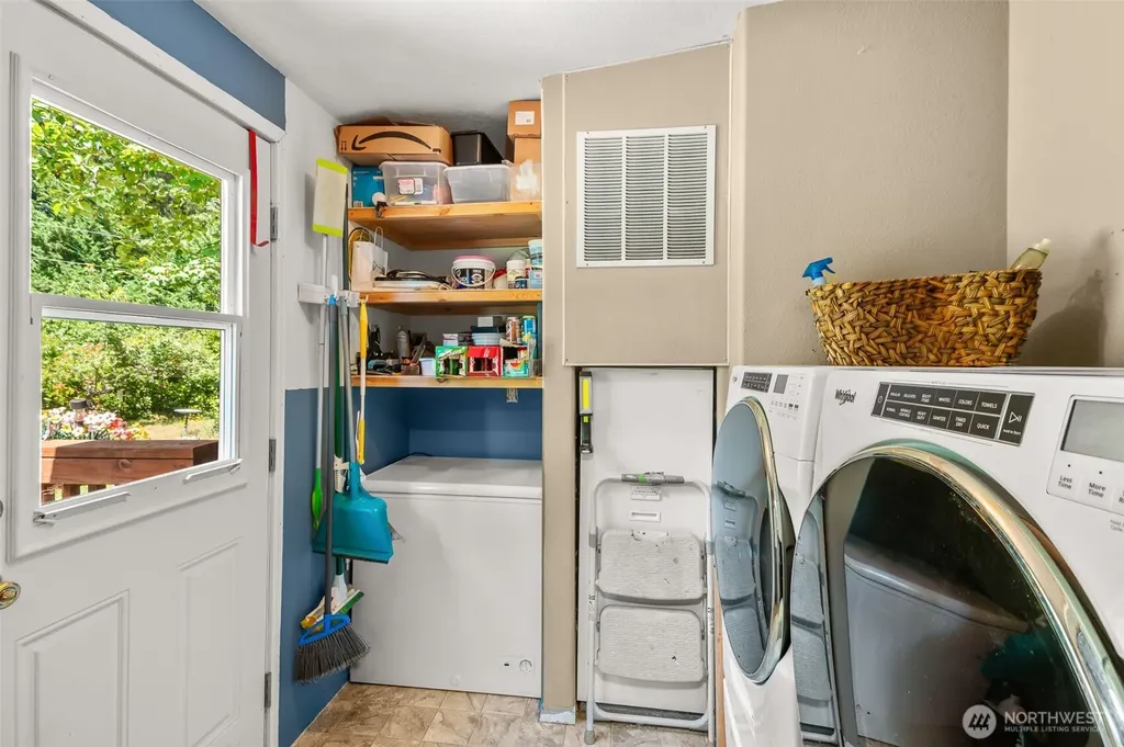23716 186th Street E Orting WA 98360